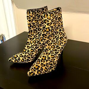 Steve Madden animal print sock boot size 6